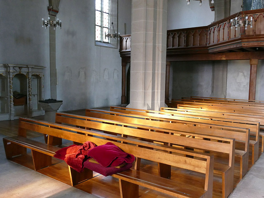 Räumung des Restinventars und der Kirchenbänke aus der Kirche (Foto: Karl-Franz Thiede)